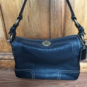 Coach Chelsea Turnlock Shoulder Bag.